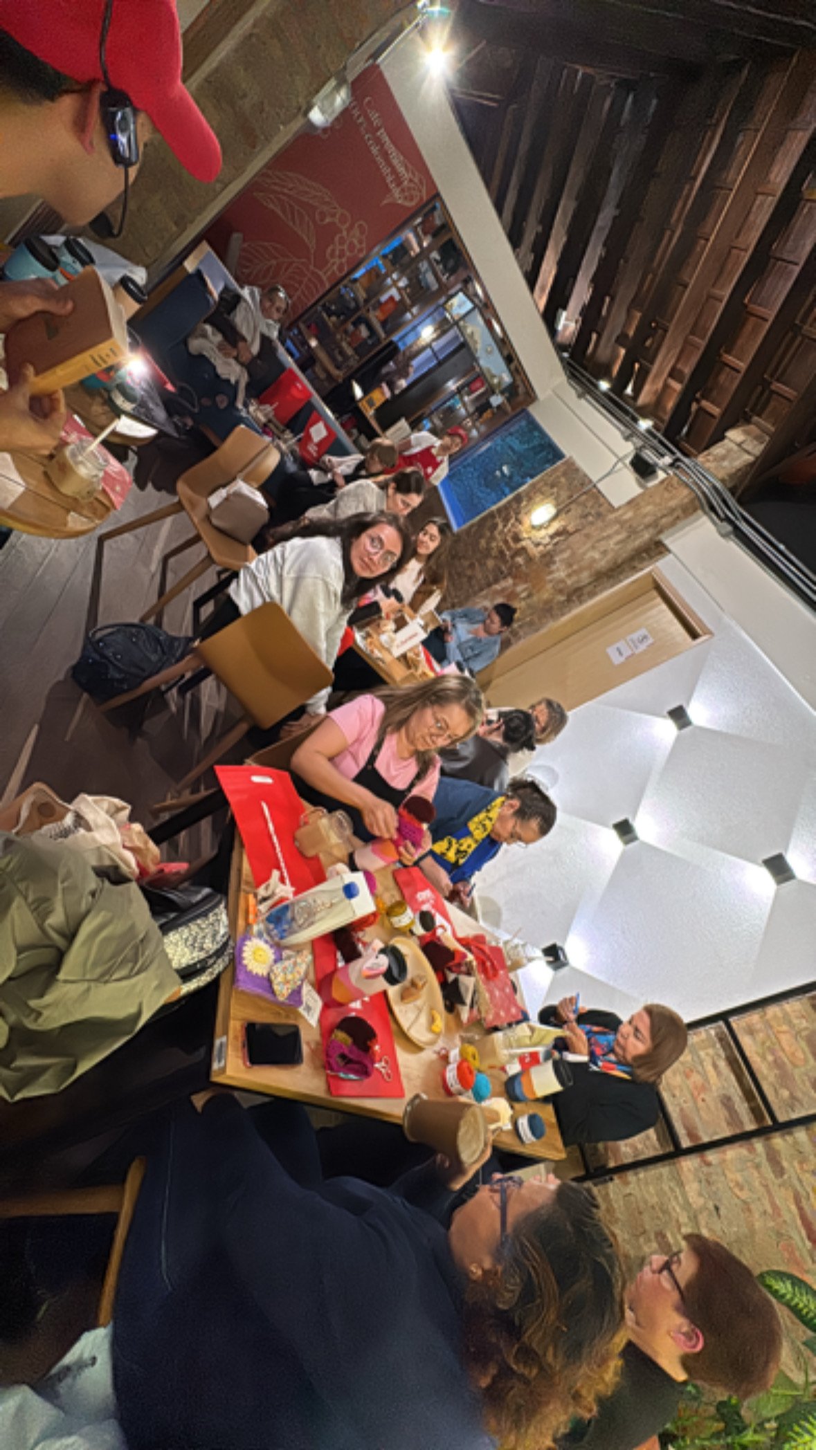 Taller Presencial Cali CafeCrochet Juan Valdez PortaTermo Montaña // 22 Nov. 2025 - Imagen 3